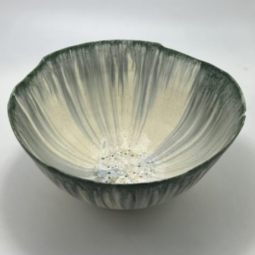Porcelain Bowl With Natural Rim